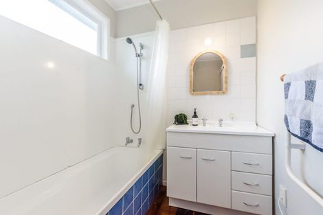 Photo of property in 8 Ngaio Road, Raumati Beach, Paraparaumu, 5032