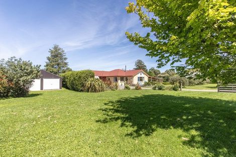 Photo of property in 5 Buckland Street, Tikokino, Waipawa, 4273