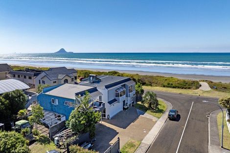 Photo of property in 142 Ocean Road, Ohope, 3121