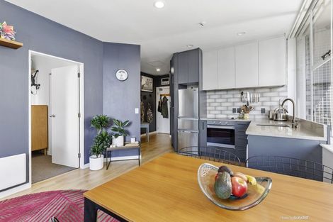 Photo of property in Terrace Tower Apartments, 7a/126 The Terrace, Wellington Central, Wellington, 6011