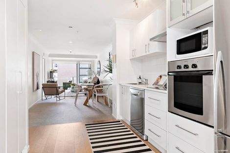 Photo of property in 2g/33 Mackelvie Street, Grey Lynn, Auckland, 1021
