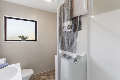 Photo of property in 18 Auburn Avenue, Upper Riccarton, Christchurch, 8041