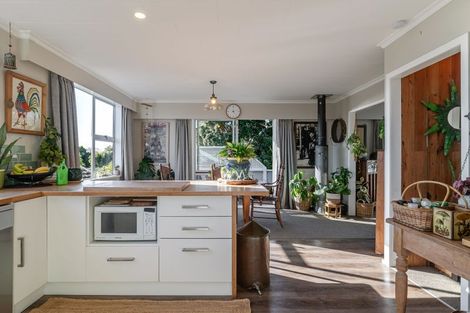 Photo of property in 6 Drury Street, Cloverlea, Palmerston North, 4412
