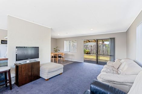 Photo of property in 62 Atkinson Avenue, Otaki Beach, Otaki, 5512