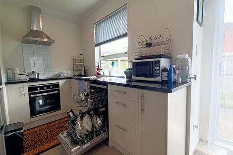 Photo of property in 8 Adina Lane, Wiri, Auckland, 2104