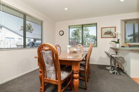 Photo of property in 10 Dorchester Place, Nawton, Hamilton, 3200