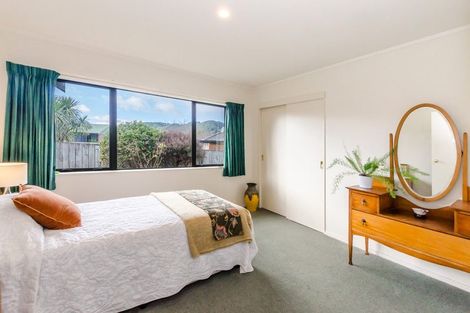 Photo of property in 37a Spackman Crescent, Paraparaumu, 5032