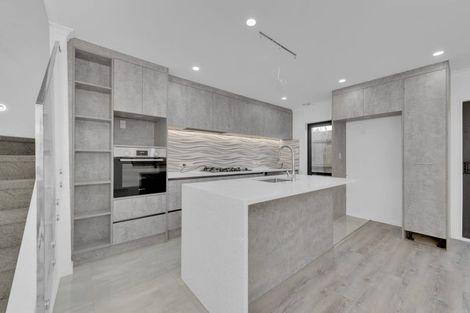 Photo of property in 186d Pakuranga Road, Pakuranga, Auckland, 2010