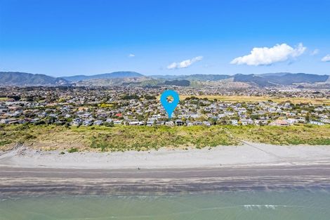 Photo of property in 91 Manly Street, Paraparaumu Beach, Paraparaumu, 5032