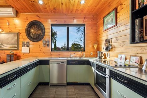 Photo of property in 1227 Victoria Street, Whitiora, Hamilton, 3200