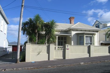 Photo of property in 5 Kerr Street, Devonport, Auckland, 0624