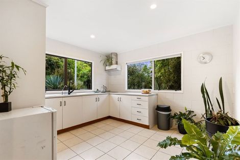 Photo of property in 9 Rangimarie Road, Swanson, Auckland, 0816