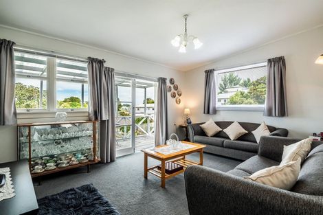 Photo of property in 15 Bonita Avenue, Stanmore Bay, Whangaparaoa, 0932