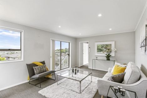 Photo of property in 1/21 Laurina Road, Sunnynook, Auckland, 0620