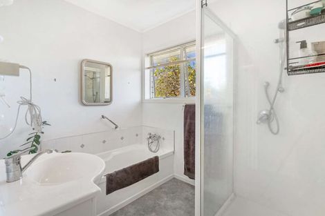 Photo of property in 28 Chequers Avenue, Chartwell, Hamilton, 3210