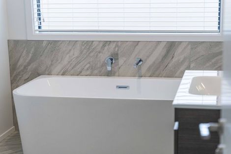 Photo of property in 47 Charles Crescent, Rainbow Point, Taupo, 3330