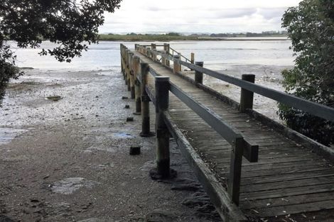 Photo of property in 18 Beihlers Road, Weymouth, Auckland, 2103