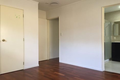 Photo of property in 299a Glengarry Road, Glen Eden, Auckland, 0602