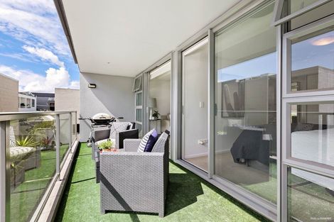 Photo of property in 2g/33 Mackelvie Street, Grey Lynn, Auckland, 1021