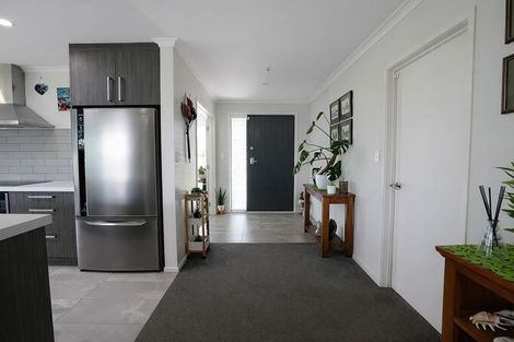 Photo of property in 10 Magnolia Close, Te Kauwhata, 3710