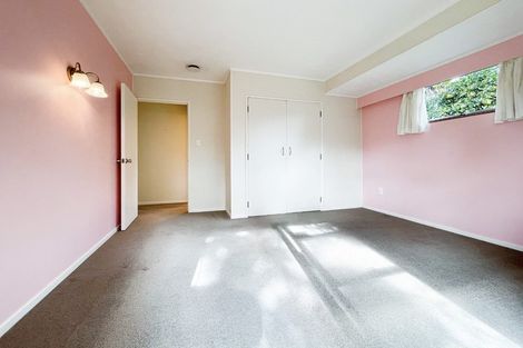 Photo of property in 27 Pooley Street, Pakuranga Heights, Auckland, 2010
