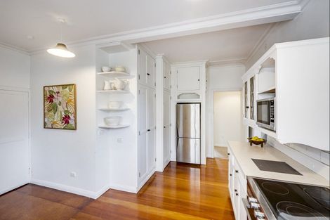 Photo of property in 504 Market Street South, Hastings, 4122