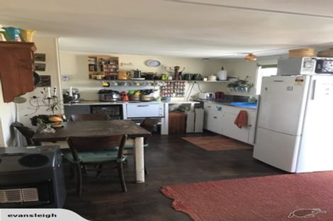 Photo of property in 24 Days Road, Lyttelton, 8082