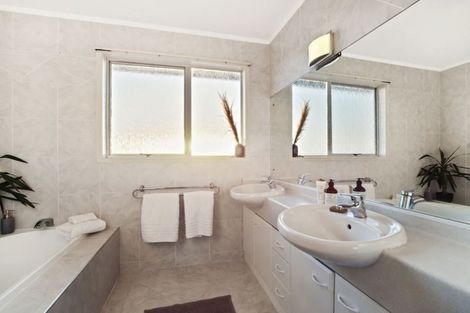 Photo of property in 86 Sylvester Crescent, Flagstaff, Hamilton, 3210