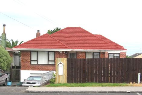 Photo of property in 547a Richardson Road, Mount Roskill, Auckland, 1041