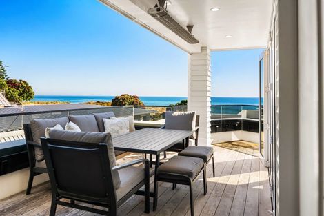 Photo of property in 203 Marine Parade, Mount Maunganui, 3116