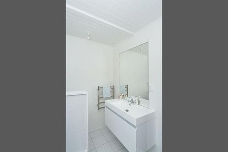 Photo of property in 13 Merchant Avenue, Te Atatu South, Auckland, 0610