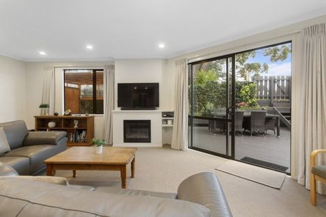 Photo of property in 26a Niccol Avenue, Narrow Neck, Auckland, 0624