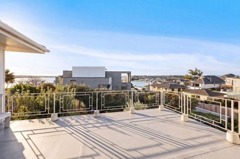 Photo of property in 19 Takutai Avenue, Bucklands Beach, Auckland, 2012