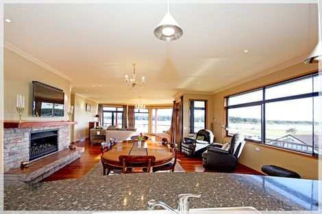 Photo of property in 49 Hartley Street, Foxton Beach, Foxton, 4815