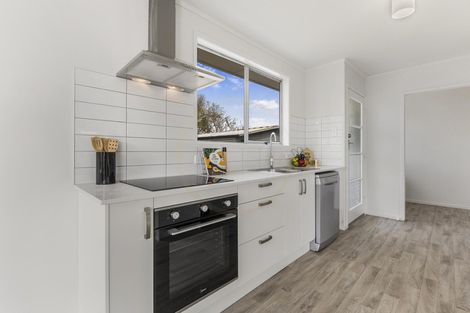 Photo of property in 22 Arnwood Street, Manurewa, Auckland, 2102