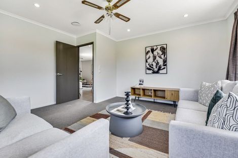 Photo of property in 15 Waltham Place, Rototuna North, Hamilton, 3210