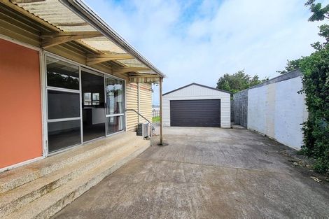 Photo of property in 114 Ihaia Road, Opunake, 4616