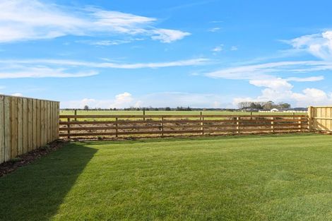 Photo of property in 26 Ellmers Street, Woodend, 7691