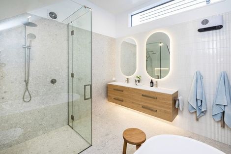 Photo of property in 17 Helmores Lane, Merivale, Christchurch, 8014