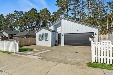 Photo of property in 28 Konoba Avenue, Kumeu, 0810