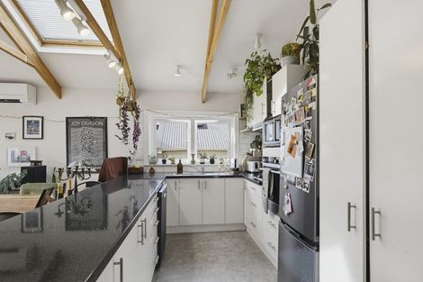 Photo of property in 39 Normanby Street, Newtown, Wellington, 6021