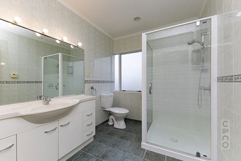 Photo of property in 34 Hugh Green Drive, Pinehill, Auckland, 0632