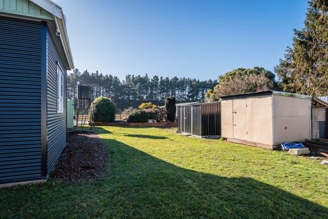 Photo of property in 24 Queen Street, Pareora, 7912