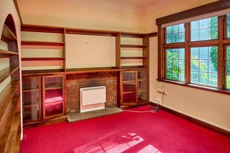 Photo of property in 3 Waiteata Road, Kelburn, Wellington, 6012