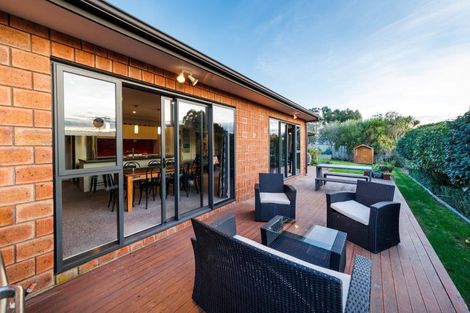 Photo of property in 23 Galea Grove, Kelvin Grove, Palmerston North, 4414