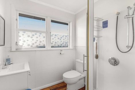 Photo of property in 2 Winchester Street, Levin, 5510