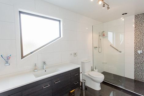 Photo of property in 59 Westgrove Avenue, Avonhead, Christchurch, 8042