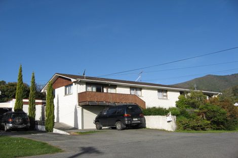 Photo of property in 2 Leicester Street, Picton, 7220