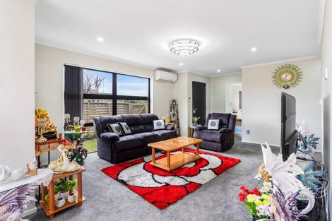 Photo of property in 41 Scotts Road, Manurewa East, Auckland, 2102