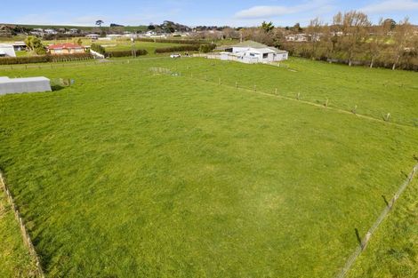 Photo of property in 3 Mabey Street, Eltham, 4322